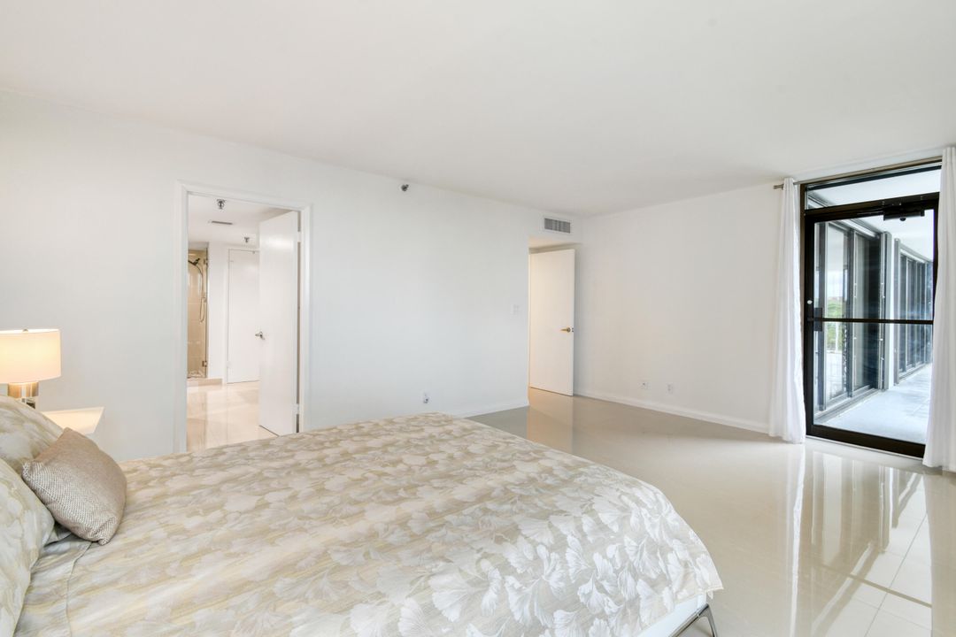 For Sale: $575,000 (2 beds, 2 baths, 1715 Square Feet)