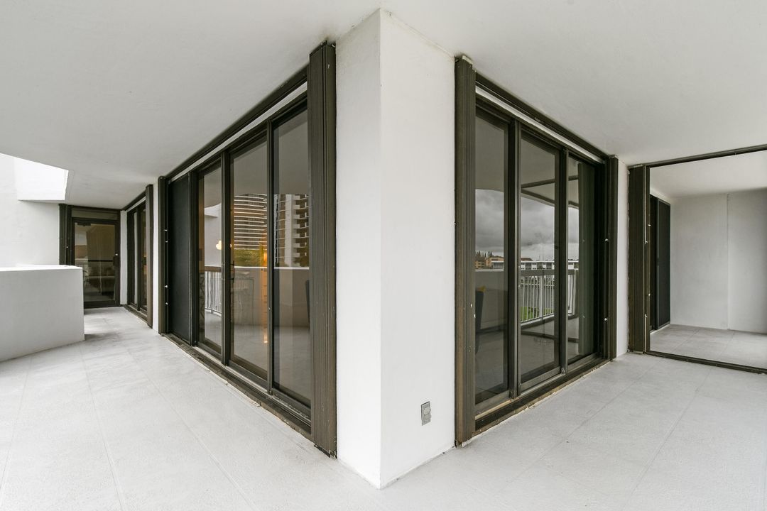 For Sale: $575,000 (2 beds, 2 baths, 1715 Square Feet)