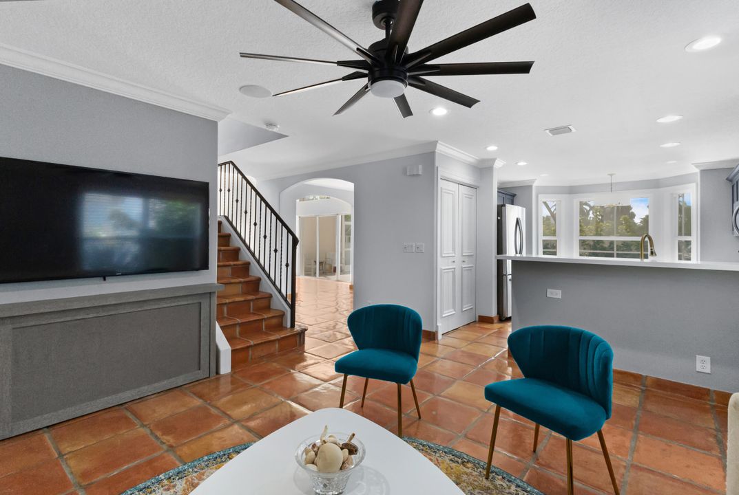 En Venta: $637,000 (3 camas, 2 baños, 1970 Pies cuadrados)