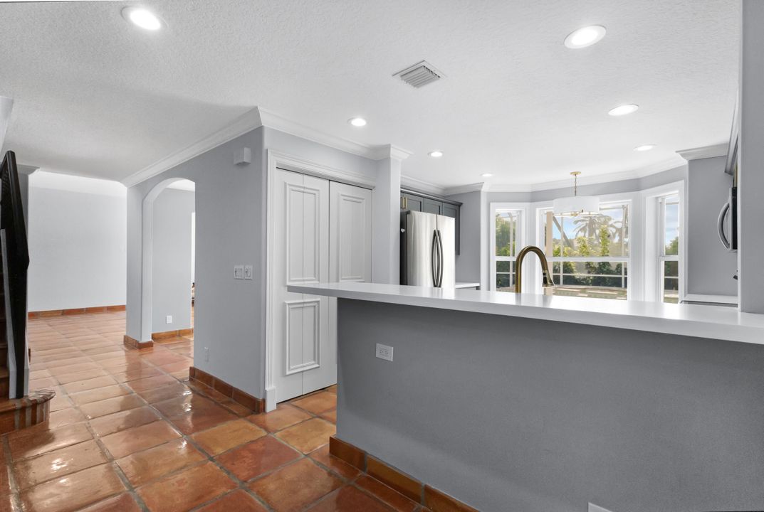 En Venta: $637,000 (3 camas, 2 baños, 1970 Pies cuadrados)