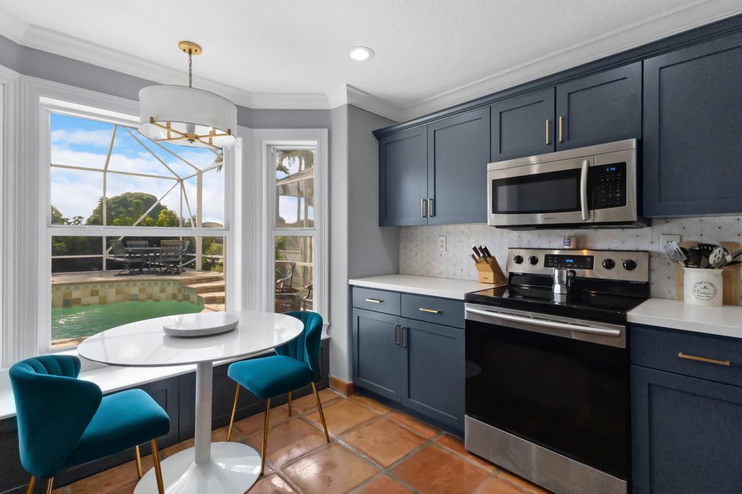 En Venta: $637,000 (3 camas, 2 baños, 1970 Pies cuadrados)