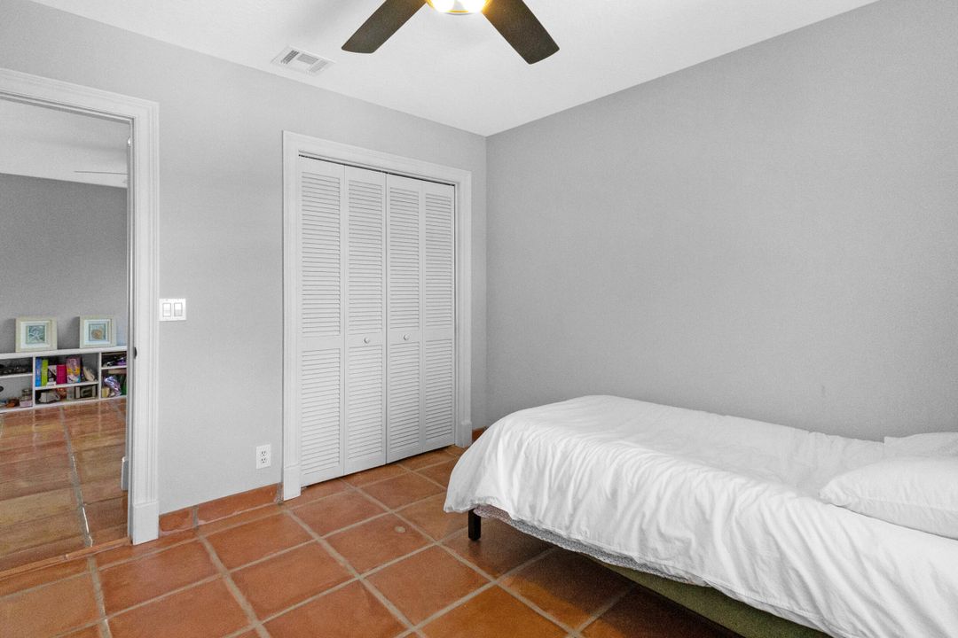 En Venta: $637,000 (3 camas, 2 baños, 1970 Pies cuadrados)