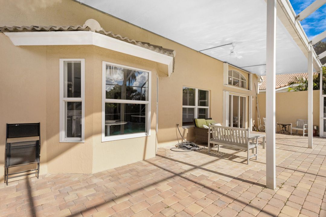 En Venta: $637,000 (3 camas, 2 baños, 1970 Pies cuadrados)