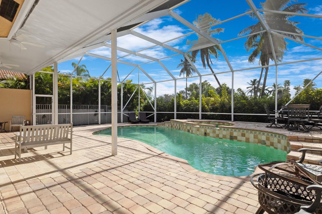 En Venta: $637,000 (3 camas, 2 baños, 1970 Pies cuadrados)