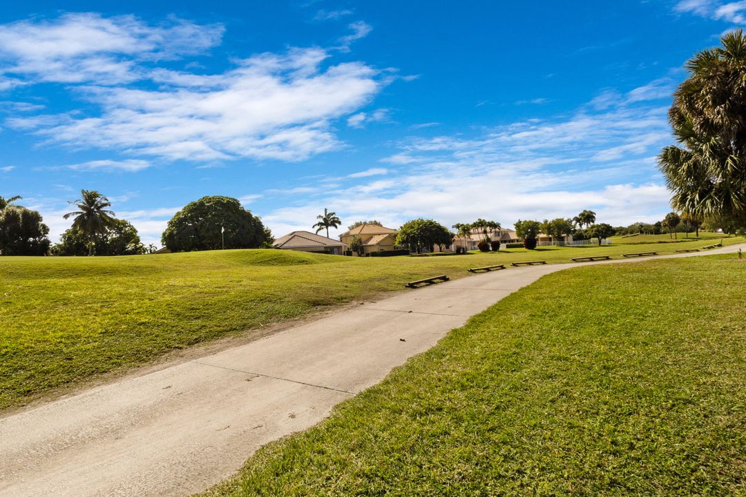 En Venta: $637,000 (3 camas, 2 baños, 1970 Pies cuadrados)