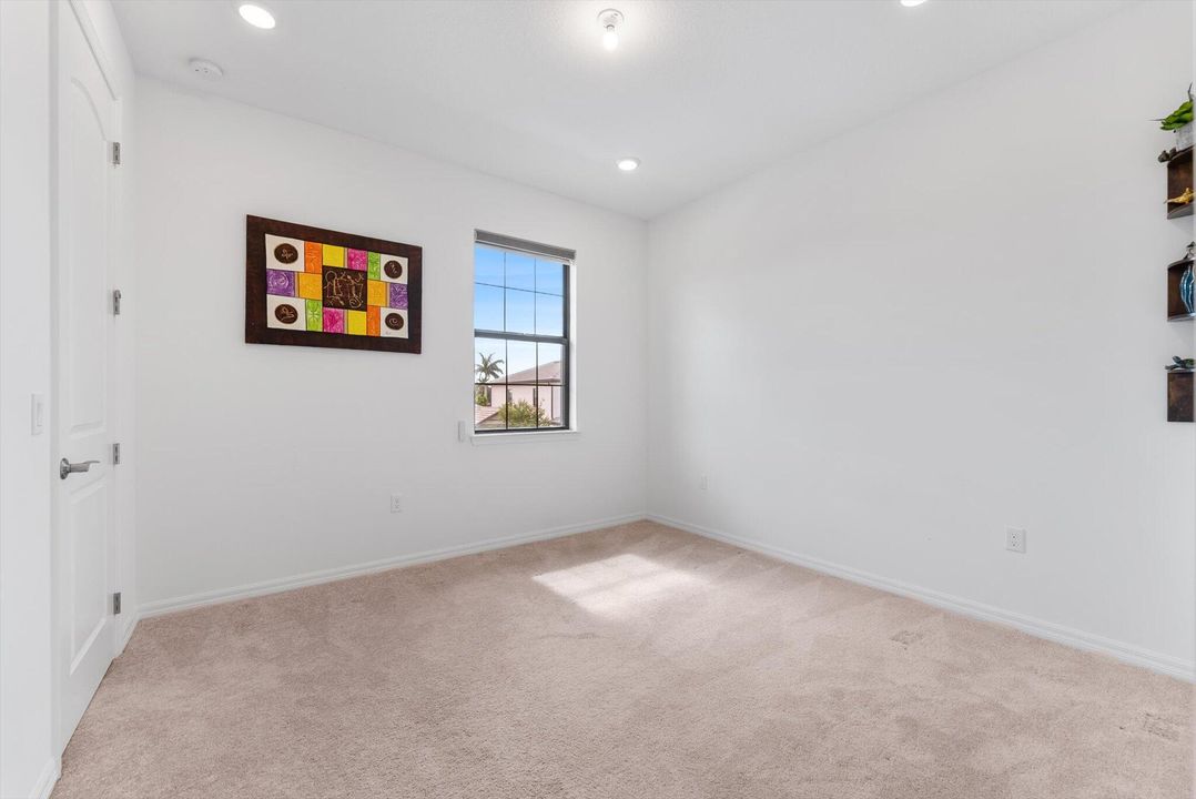 En Venta: $795,000 (5 camas, 3 baños, 3223 Pies cuadrados)