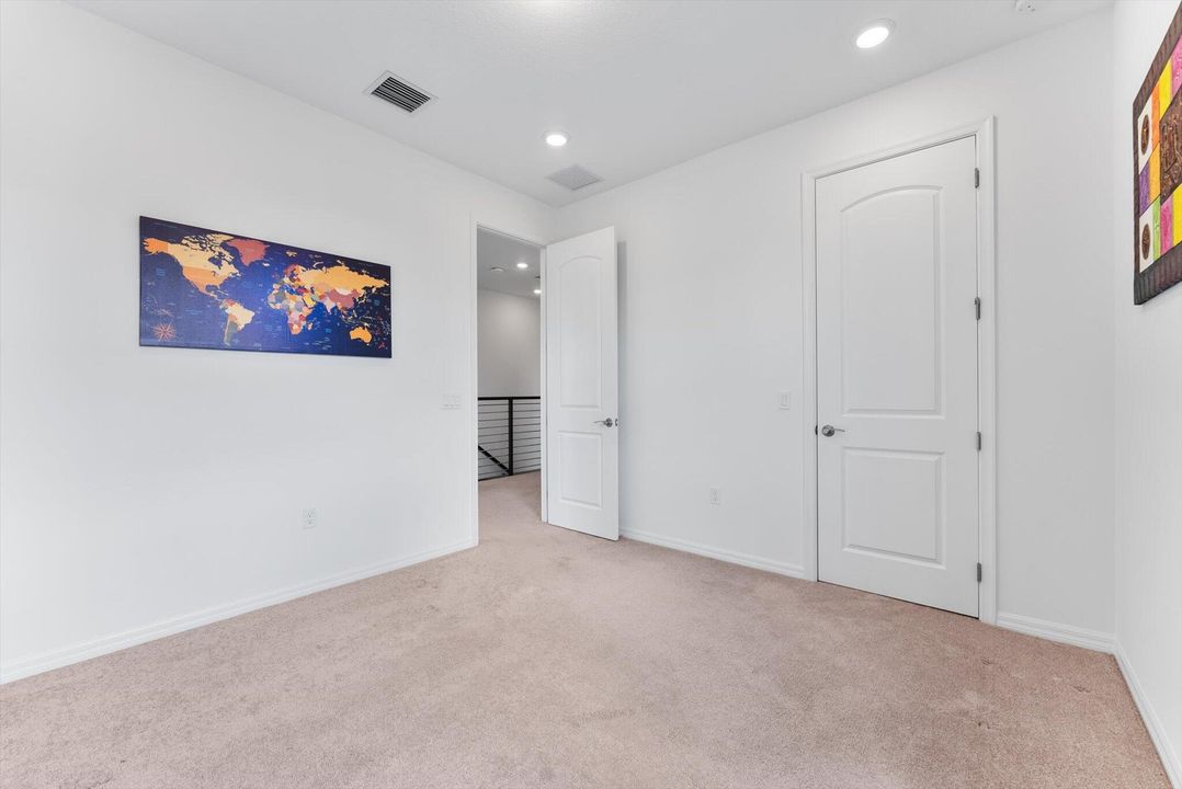 En Venta: $795,000 (5 camas, 3 baños, 3223 Pies cuadrados)