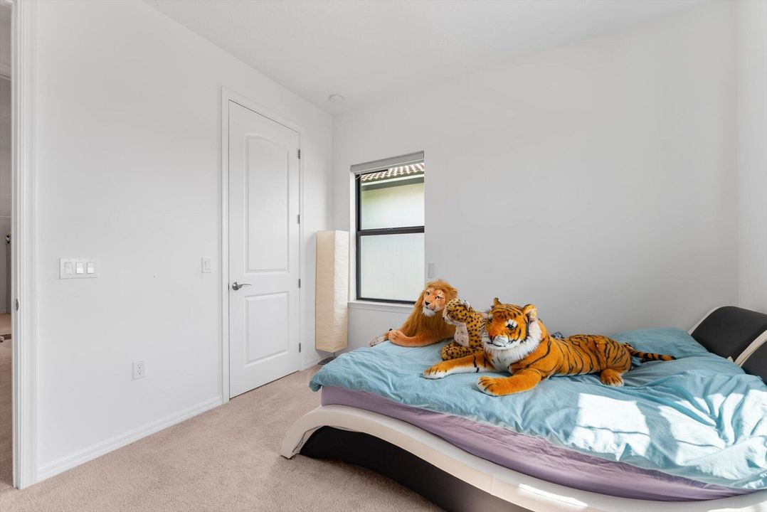 En Venta: $795,000 (5 camas, 3 baños, 3223 Pies cuadrados)