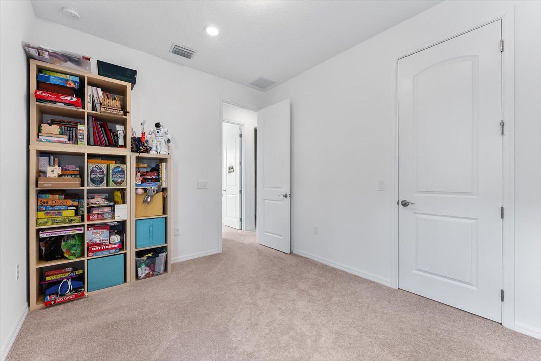 En Venta: $795,000 (5 camas, 3 baños, 3223 Pies cuadrados)