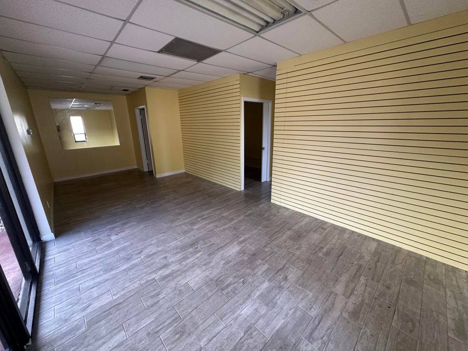 待售: $2,800 (0 贝兹, 0 浴室, 2016 平方英尺)