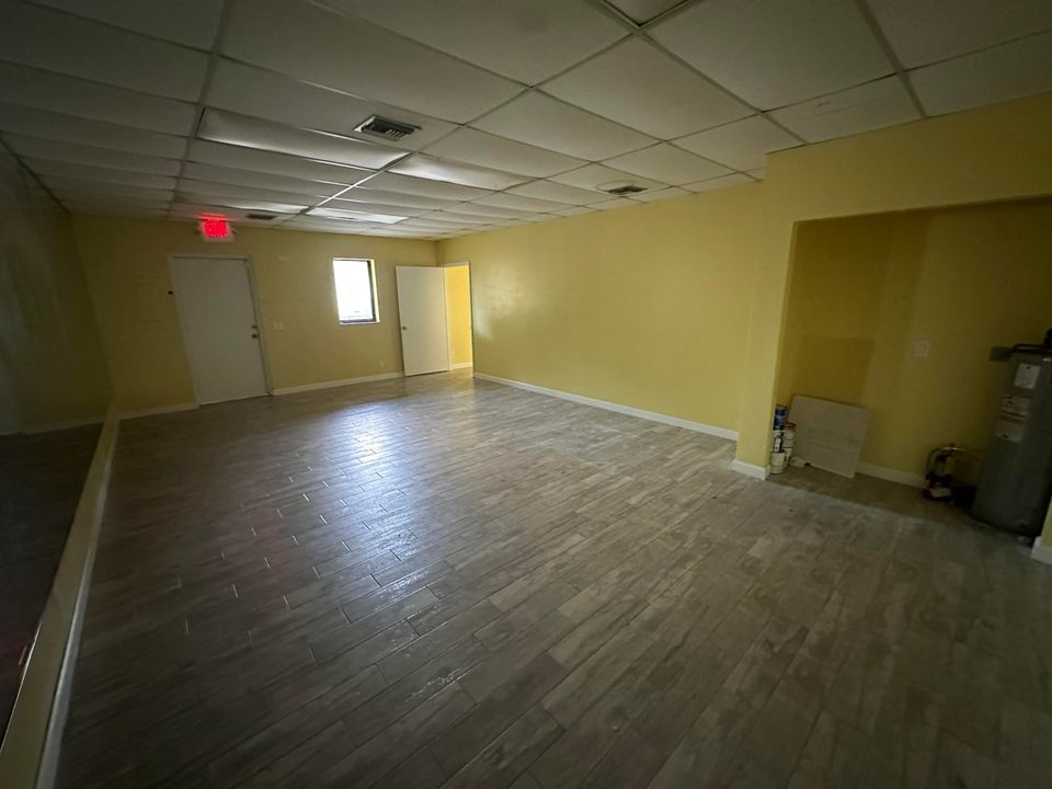 待售: $2,800 (0 贝兹, 0 浴室, 2016 平方英尺)