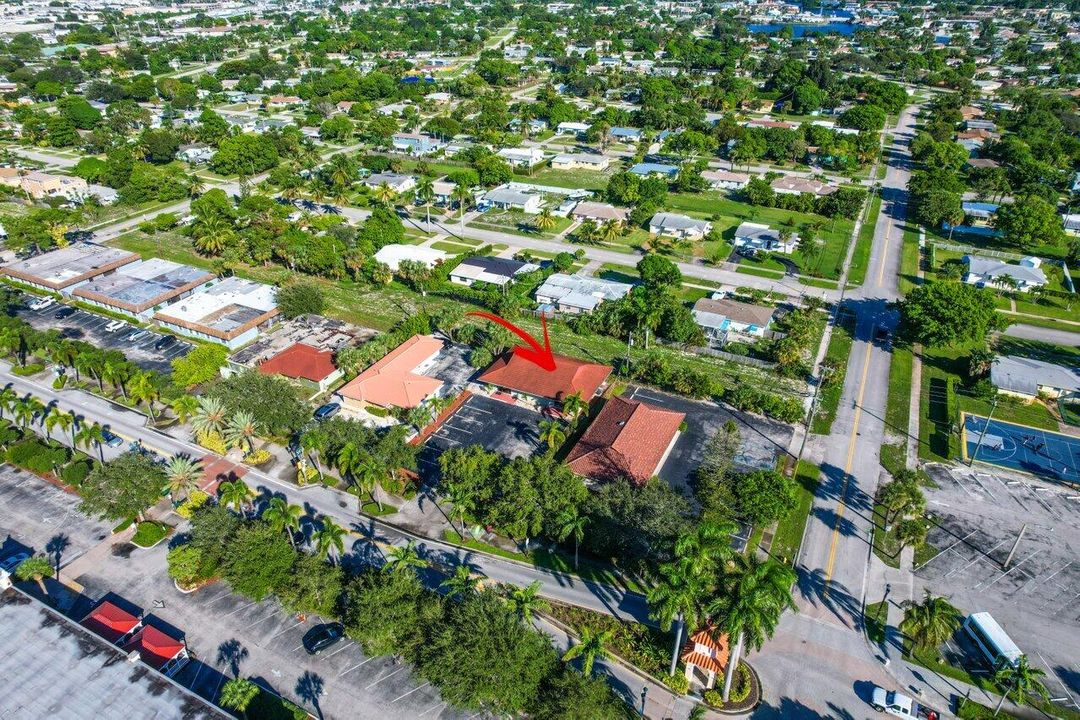 待售: $2,800 (0 贝兹, 0 浴室, 2016 平方英尺)