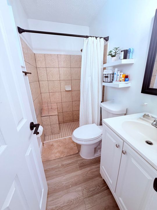 В аренду: $2,600 (3 спален, 2 ванн, 1040 Квадратных фут)