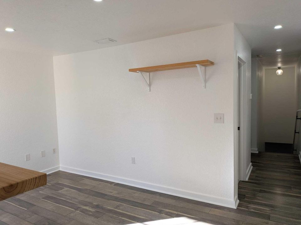 待售: $380,000 (2 贝兹, 2 浴室, 1186 平方英尺)