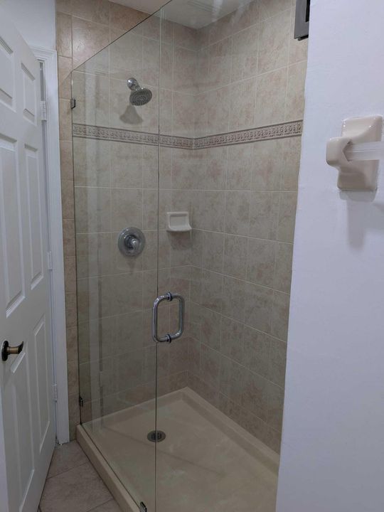 待售: $380,000 (2 贝兹, 2 浴室, 1186 平方英尺)