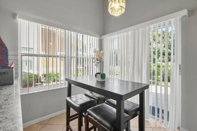 En Venta: $465,000 (3 camas, 2 baños, 1843 Pies cuadrados)