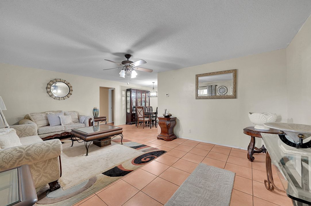 For Sale: $349,000 (2 beds, 2 baths, 1449 Square Feet)