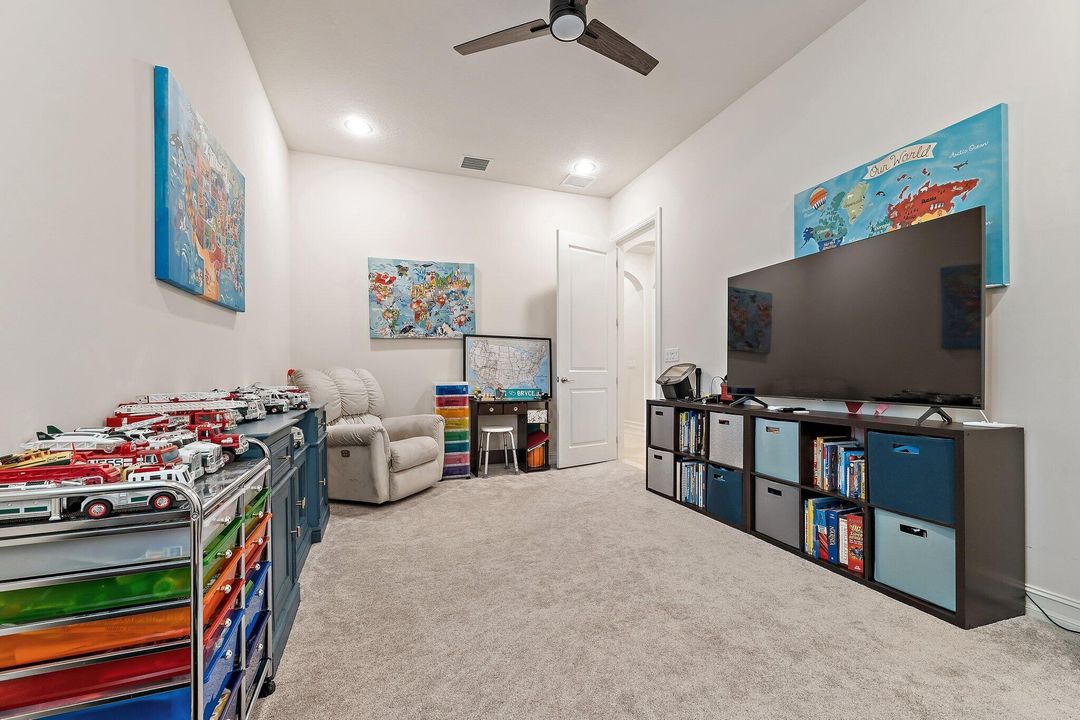 For Sale: $2,450,000 (4 beds, 4 baths, 3181 Square Feet)