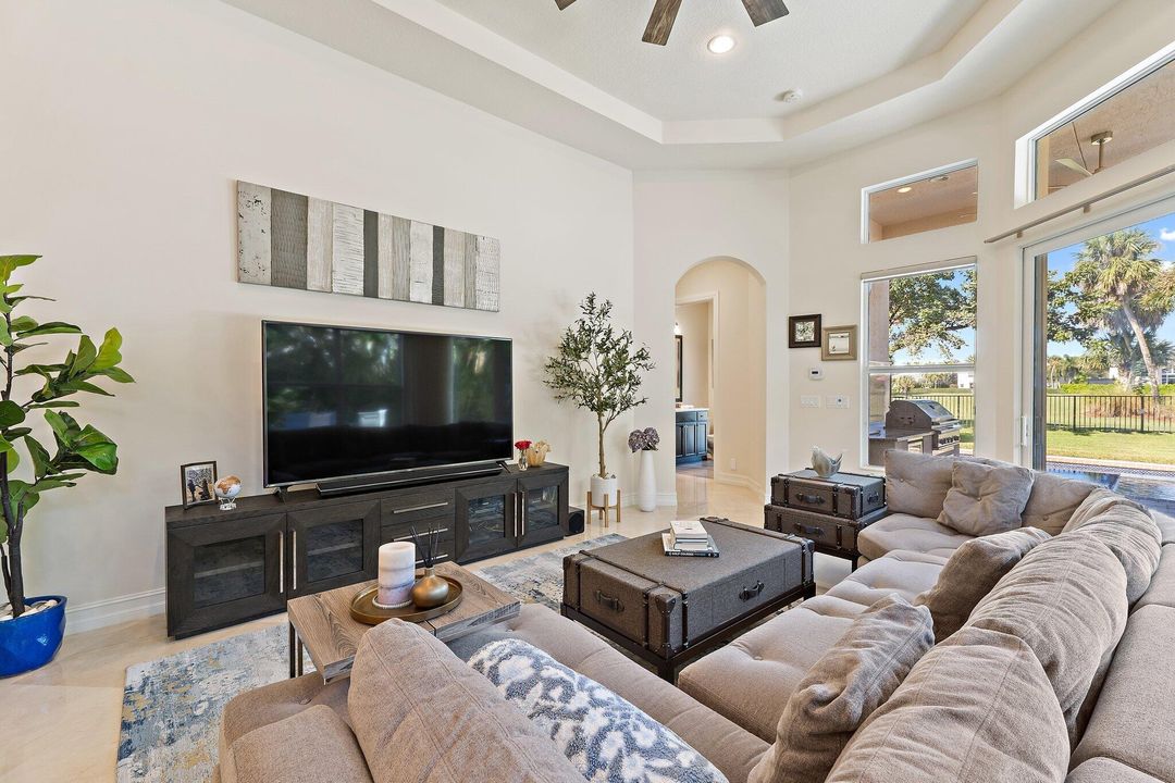 For Sale: $2,450,000 (4 beds, 4 baths, 3181 Square Feet)