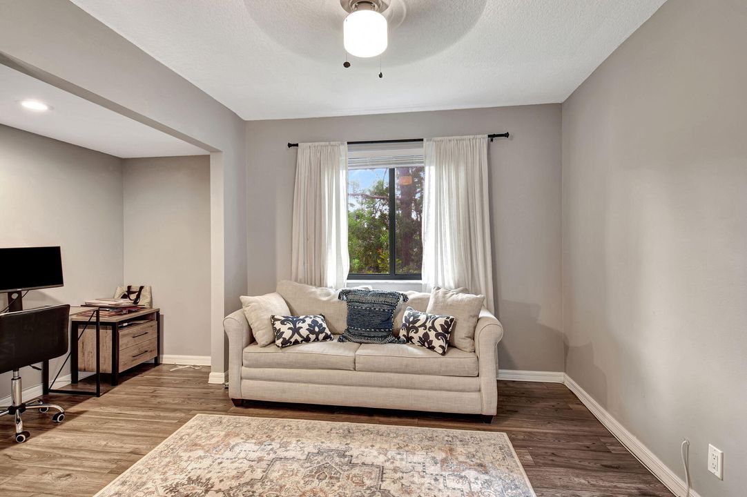 En Venta: $240,000 (2 camas, 2 baños, 996 Pies cuadrados)