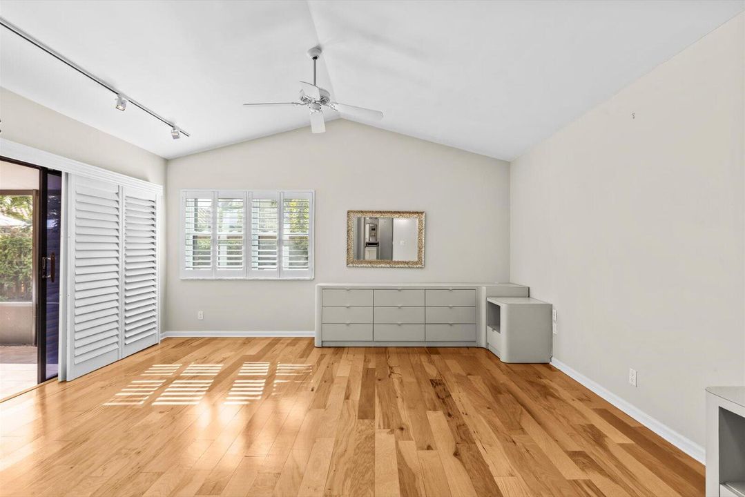 Active With Contract: $595,000 (3 beds, 2 baths, 1761 Square Feet)