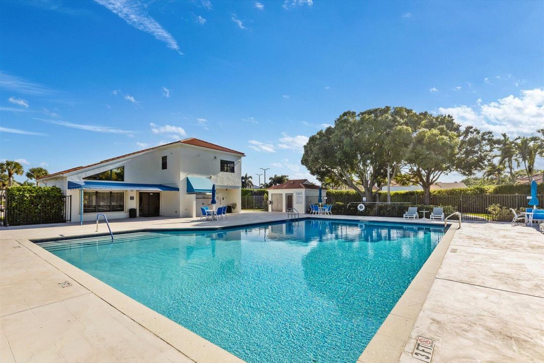 Active With Contract: $595,000 (3 beds, 2 baths, 1761 Square Feet)