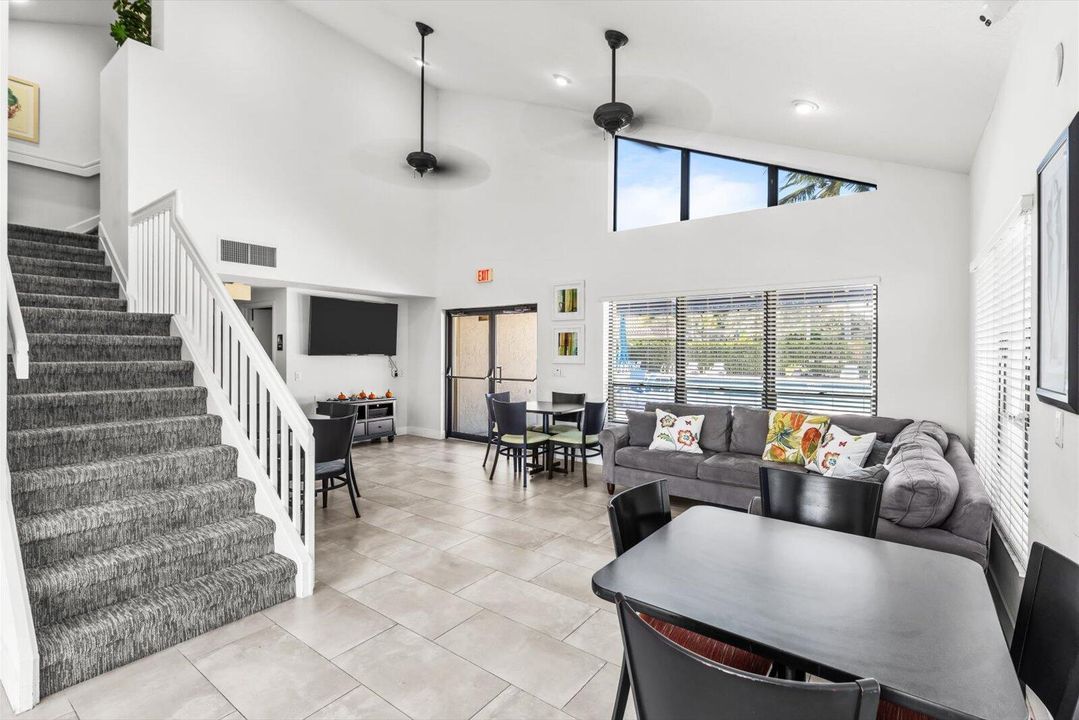 Active With Contract: $595,000 (3 beds, 2 baths, 1761 Square Feet)