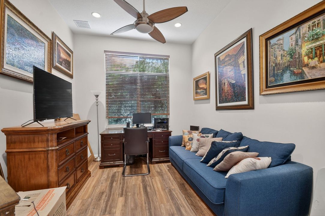 En Venta: $515,000 (2 camas, 2 baños, 2364 Pies cuadrados)