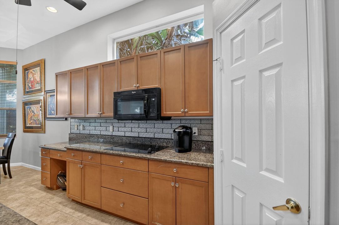 En Venta: $515,000 (2 camas, 2 baños, 2364 Pies cuadrados)