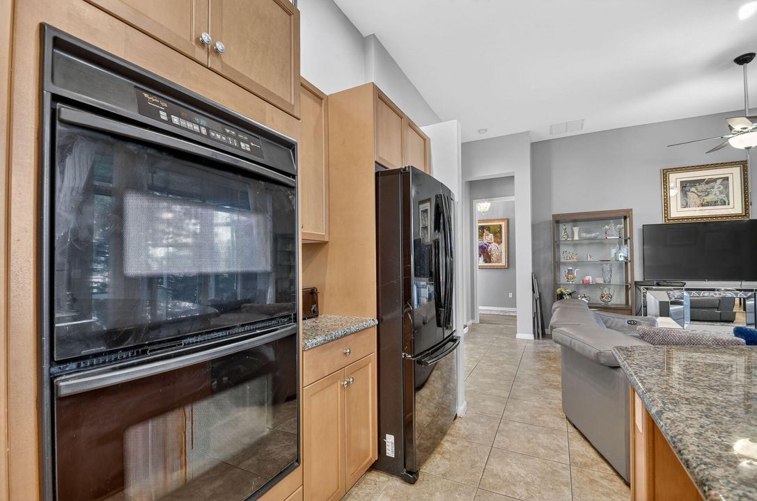 En Venta: $515,000 (2 camas, 2 baños, 2364 Pies cuadrados)