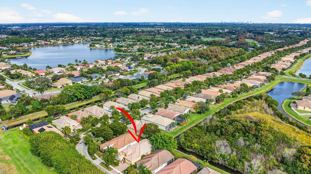 En Venta: $515,000 (2 camas, 2 baños, 2364 Pies cuadrados)