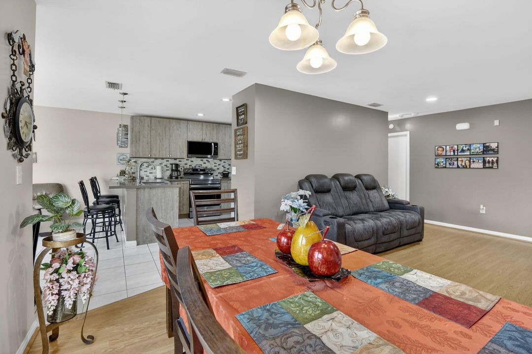 На продажу: $536,000 (3 спален, 2 ванн, 1815 Квадратных фут)