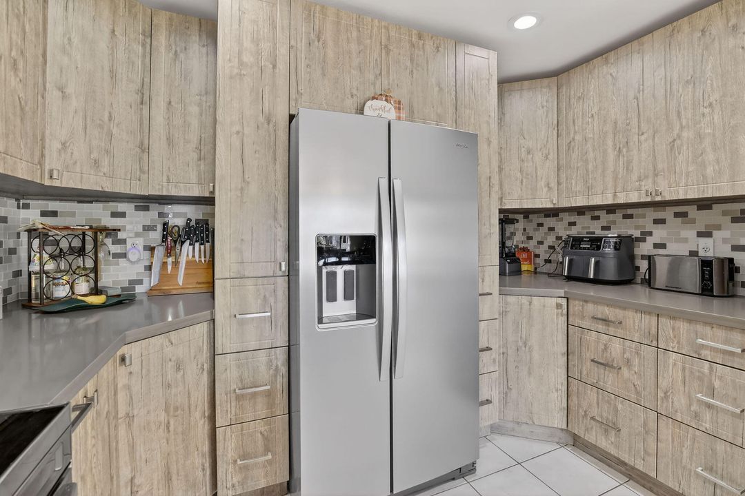 На продажу: $536,000 (3 спален, 2 ванн, 1815 Квадратных фут)