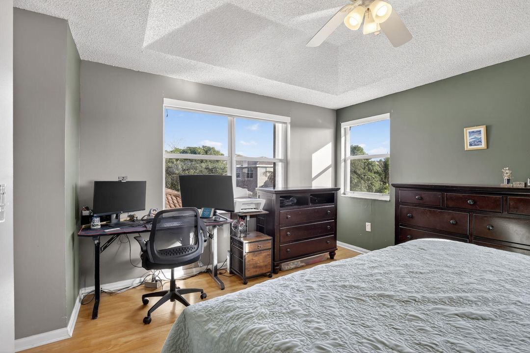 На продажу: $536,000 (3 спален, 2 ванн, 1815 Квадратных фут)