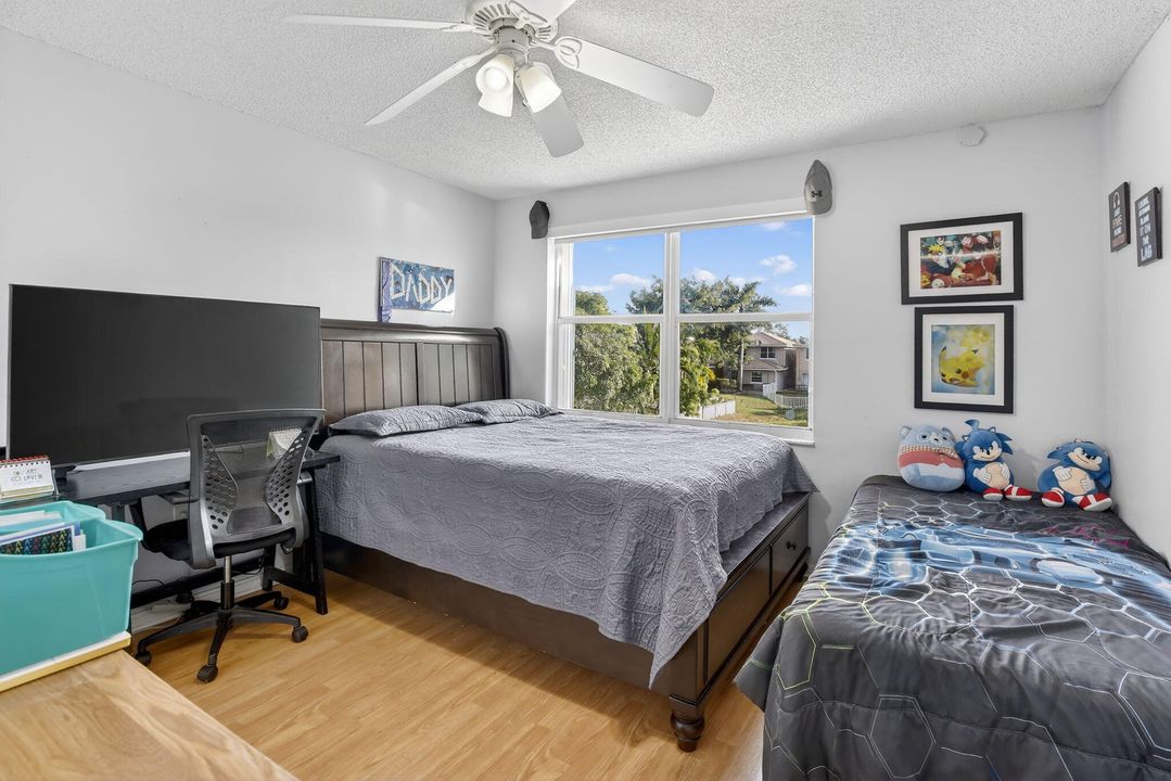 На продажу: $536,000 (3 спален, 2 ванн, 1815 Квадратных фут)