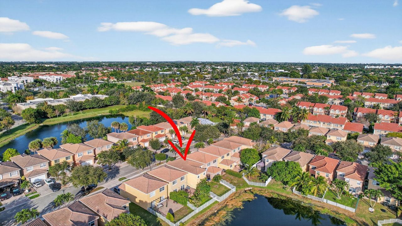 На продажу: $536,000 (3 спален, 2 ванн, 1815 Квадратных фут)