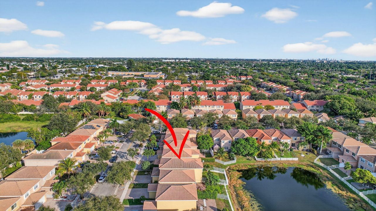 На продажу: $536,000 (3 спален, 2 ванн, 1815 Квадратных фут)