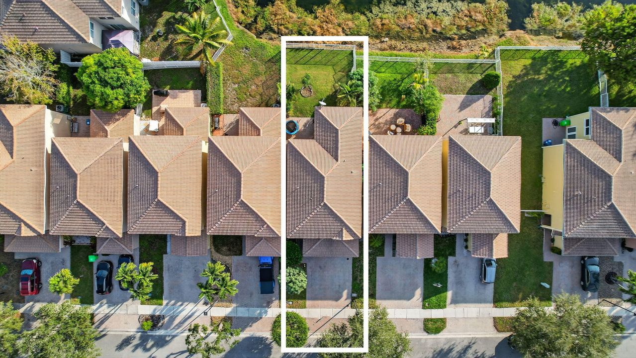 На продажу: $536,000 (3 спален, 2 ванн, 1815 Квадратных фут)