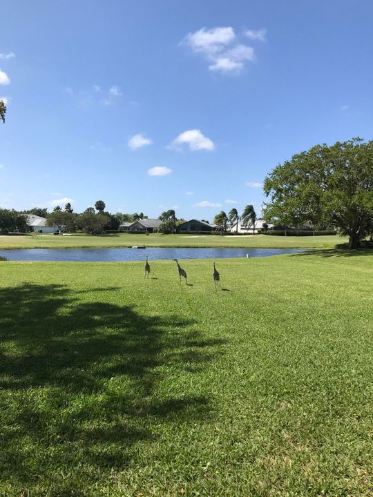 For Sale: $219,900 (2 beds, 2 baths, 1196 Square Feet)