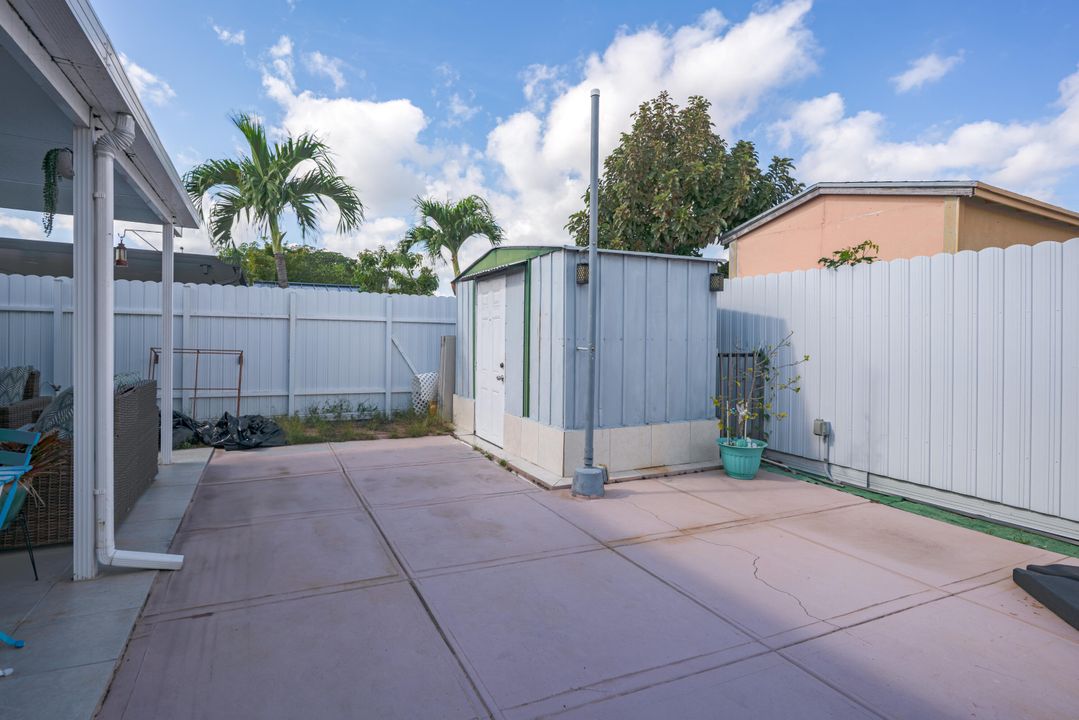 На продажу: $549,000 (4 спален, 2 ванн, 1492 Квадратных фут)