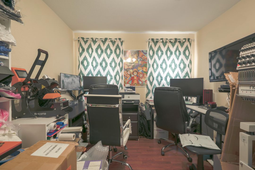 На продажу: $549,000 (4 спален, 2 ванн, 1492 Квадратных фут)