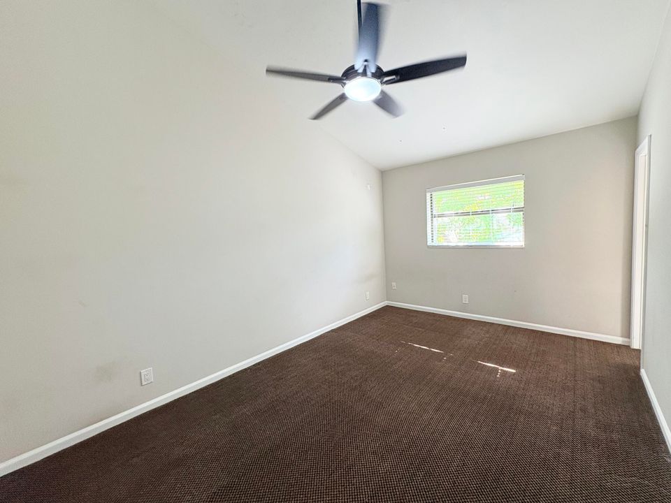 En Venta: $300,000 (2 camas, 2 baños, 1012 Pies cuadrados)