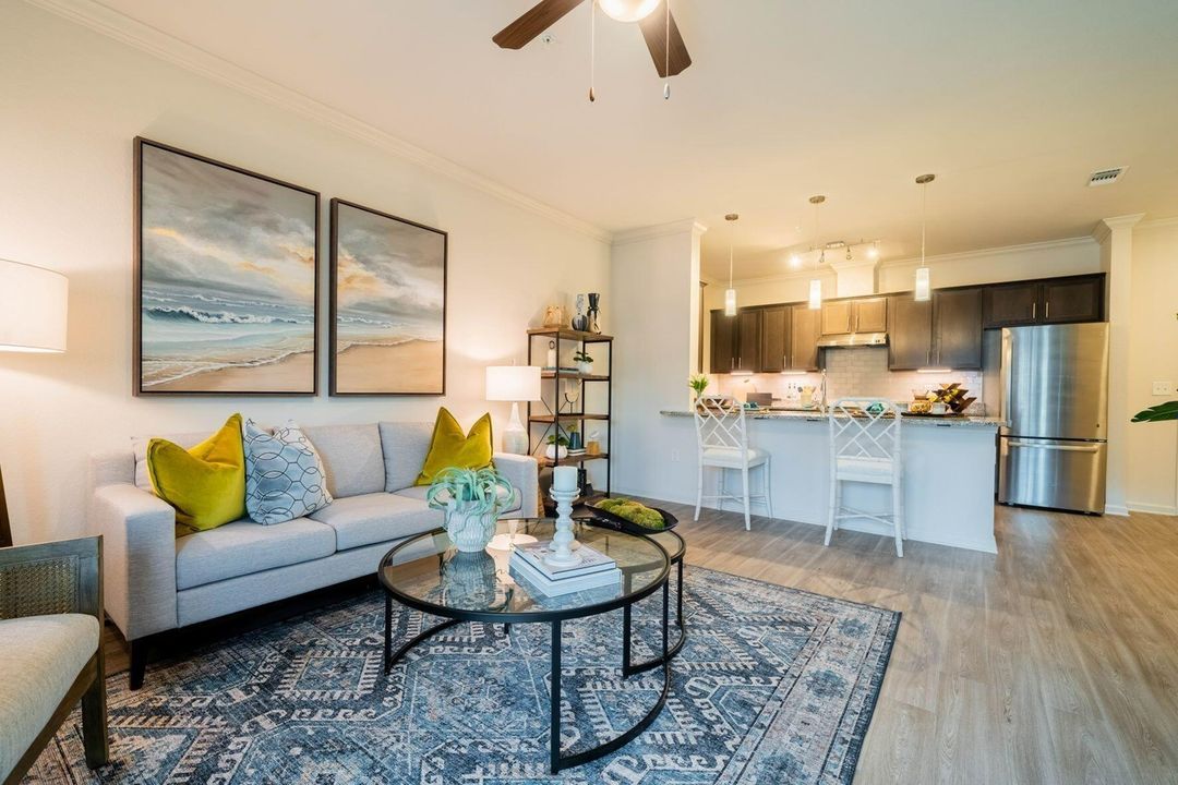 For Rent: $2,975 (2 beds, 2 baths, 1193 Square Feet)