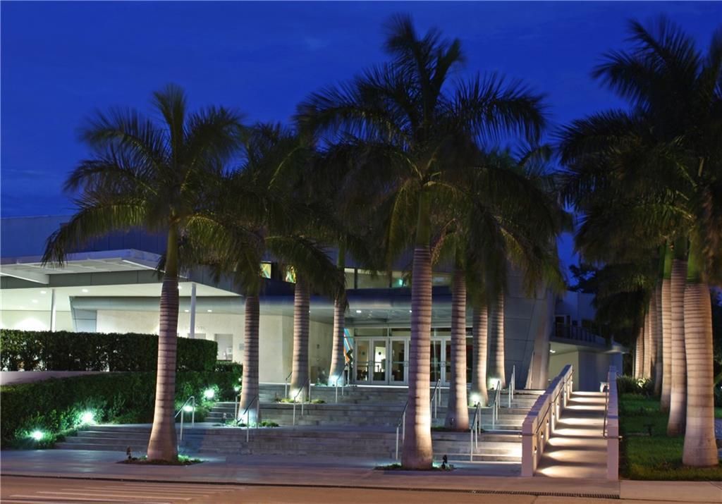 На продажу: $325,000 (2 спален, 2 ванн, 1200 Квадратных фут)