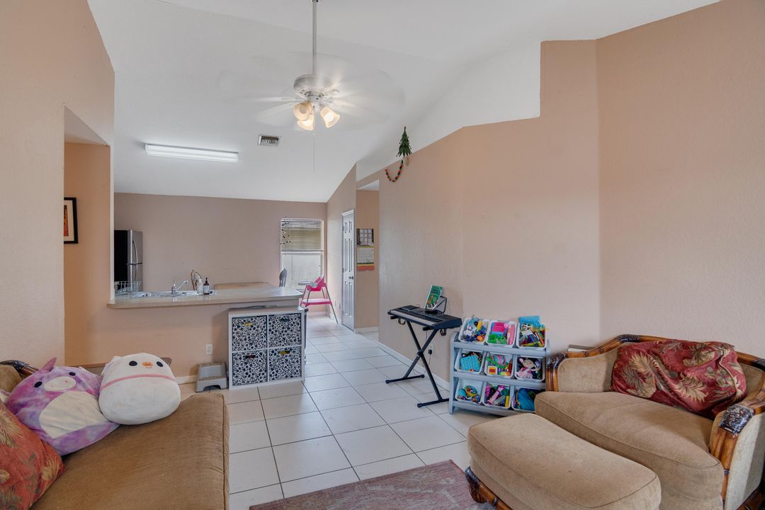 待售: $249,900 (3 贝兹, 2 浴室, 1140 平方英尺)