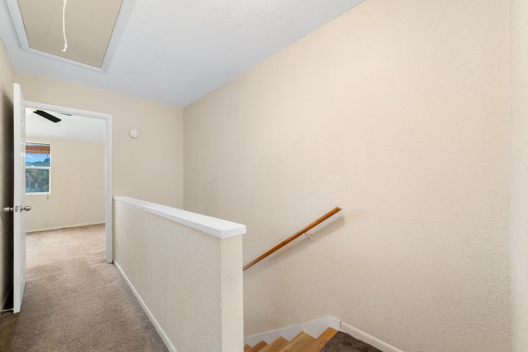 待售: $300,000 (2 贝兹, 1 浴室, 1088 平方英尺)