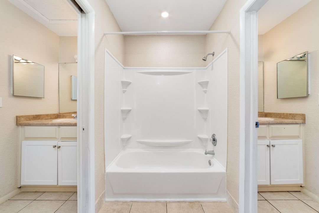 待售: $300,000 (2 贝兹, 1 浴室, 1088 平方英尺)