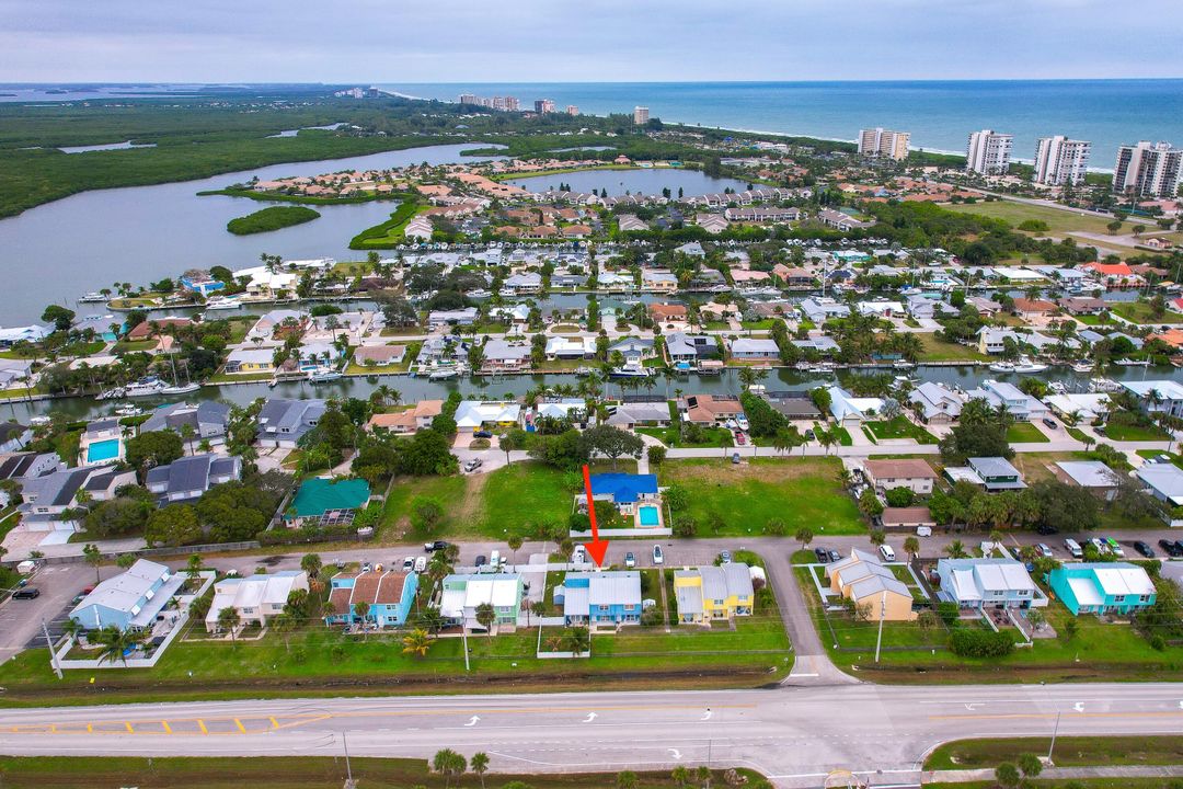 待售: $300,000 (2 贝兹, 1 浴室, 1088 平方英尺)