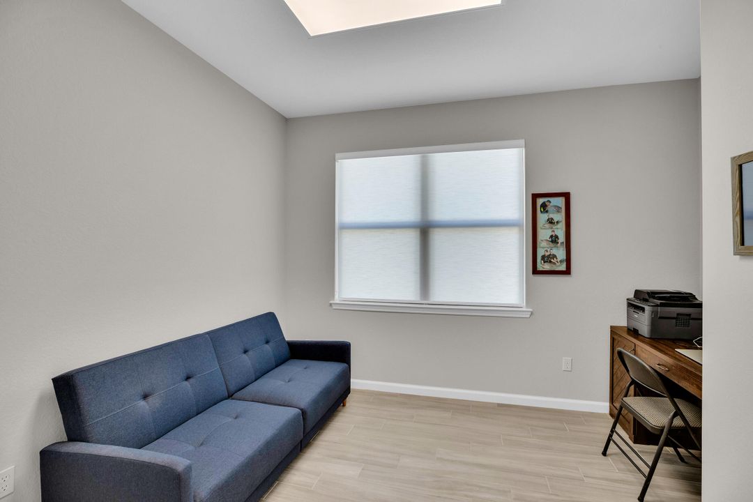 For Sale: $465,000 (2 beds, 2 baths, 1577 Square Feet)