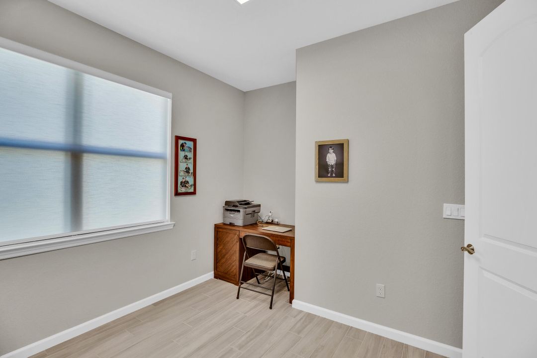 For Sale: $465,000 (2 beds, 2 baths, 1577 Square Feet)